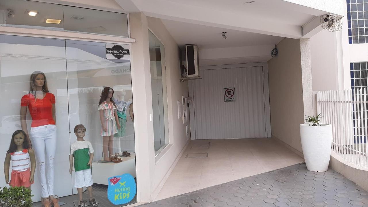Apartamento Completo No Centro De Tijucas 105 Екстериор снимка